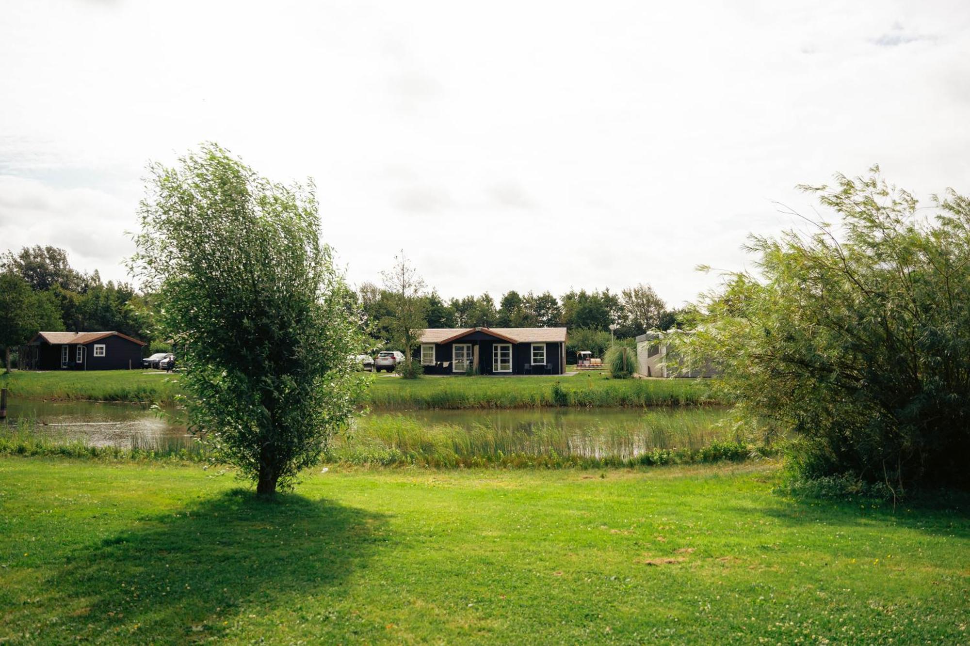 Resort Land & Zee ชาเรินไดค์ ภายนอก รูปภาพ